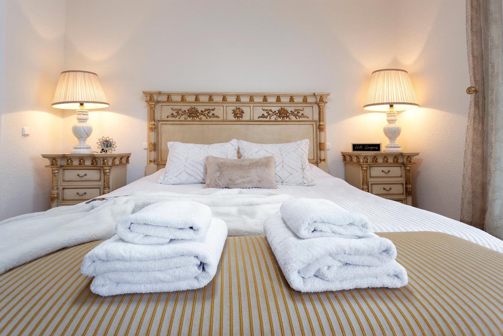 Apartment Andalucia Del Mar By Rent Me *